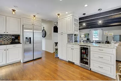 215 Mountainview Rd, Warren Township, NJ 07059 - Photo 16