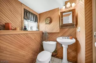 19 Lawrence Rd, Wayne, NJ 07470 - Photo 22