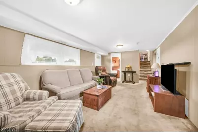 19 Lawrence Rd, Wayne, NJ 07470 - Photo 18