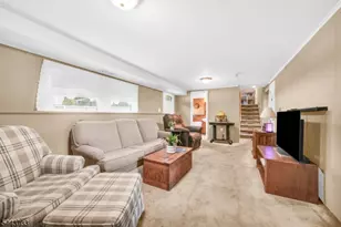 19 Lawrence Rd, Wayne, NJ 07470 - Photo 18
