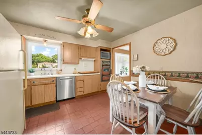 19 Lawrence Rd, Wayne, NJ 07470 - Photo 8