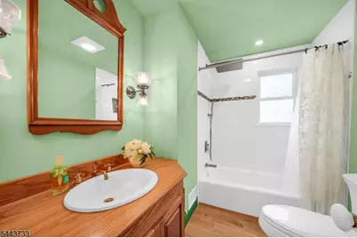 19 Lawrence Rd, Wayne, NJ 07470 - Photo 16