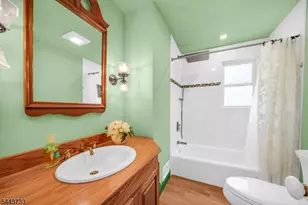19 Lawrence Rd, Wayne, NJ 07470 - Photo 16