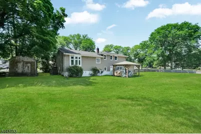 19 Lawrence Rd, Wayne, NJ 07470 - Photo 28