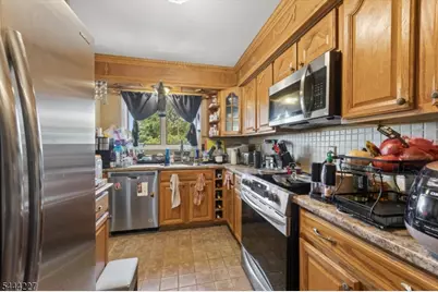 680 Union Ave #C3, Belleville Twp., NJ 07109 - Photo 16