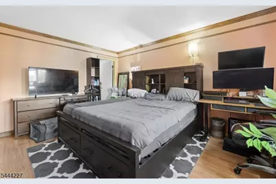 680 Union Ave #C3, Belleville Twp., NJ 07109 - Photo 22