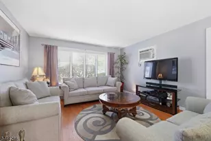 35 Passaic Ave, Woodland Park, NJ 07424 - Photo 4