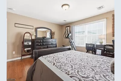 911 Worth Ave, Linden, NJ 07036 - Photo 22