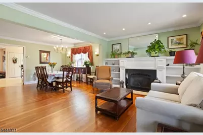 99 Lynwood Rd, Verona, NJ 07044 - Photo 6