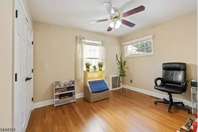99 Lynwood Rd, Verona, NJ 07044 - Photo 10