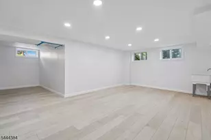 877 Park Ave, Elizabeth, NJ 07208 - Photo 44