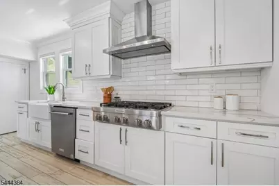 877 Park Ave, Elizabeth, NJ 07208 - Photo 22