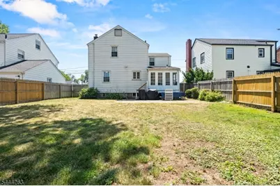 332 Newark Ave, Union Township, NJ 07083 - Photo 18