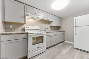 58 Bridge St, Milford, NJ 08848 - Photo 4