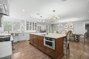 30 E Fairchild Pl, Hanover Township, NJ 07981 - Photo 6