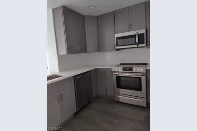 1 Carriage City Plz #1213, Rahway, NJ 07065 - Photo 8