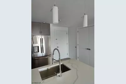 1 Carriage City Plz #1213, Rahway, NJ 07065 - Photo 6