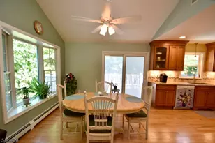 35 Deerfield Dr, Hardyston Township, NJ 07416 - Photo 10