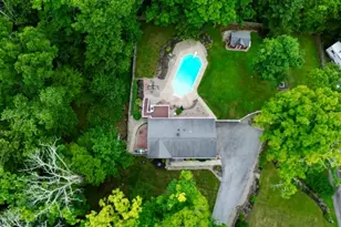 35 Deerfield Dr, Hardyston Township, NJ 07416 - Photo 2