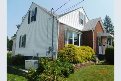 537 John Mitchell Ave, Phillipsburg, NJ 08865 - Photo 4