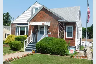 537 John Mitchell Ave, Phillipsburg, NJ 08865 - Photo 1