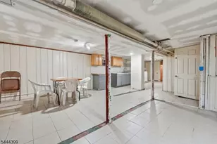 74 Smith St, Newark, NJ 07106 - Photo 16
