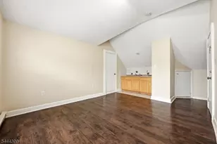 74 Smith St, Newark, NJ 07106 - Photo 36