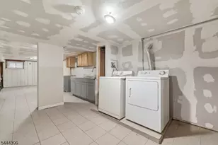 74 Smith St, Newark, NJ 07106 - Photo 14