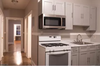 108 Berkshire Pl, Irvington, NJ 07111 - Photo 4
