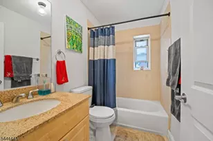 70 S Munn Ave, East Orange, NJ 07018 - Photo 10