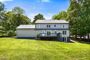 17 Sandalwood Dr, Warren Township, NJ 07059 - Photo 38