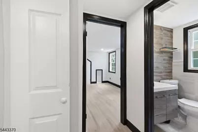 10 Hilsinger Rd, Parsippany, NJ 07878 - Photo 28