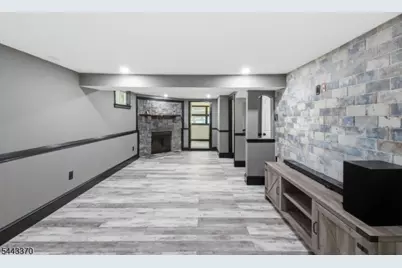 10 Hilsinger Rd, Parsippany, NJ 07878 - Photo 38