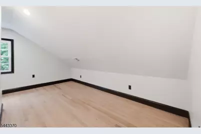 10 Hilsinger Rd, Parsippany, NJ 07878 - Photo 32
