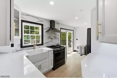 10 Hilsinger Rd, Parsippany, NJ 07878 - Photo 20