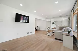 101 John St, Clifton, NJ 07013 - Photo 4