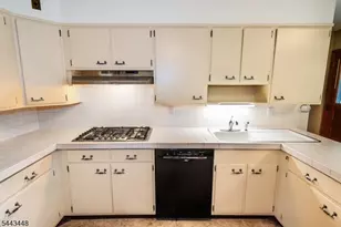 68 Bentley Rd, Cedar Grove, NJ 07009 - Photo 14