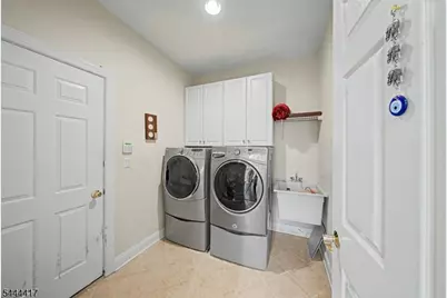 79 Mackenzie Lane South, Denville Twp., NJ 07834 - Photo 10
