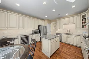 79 MacKenzie Ln S, Denville Twp., NJ 07834 - Photo 14