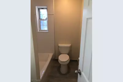 65 Hawthorne Pl #4, Montclair, NJ 07042 - Photo 8