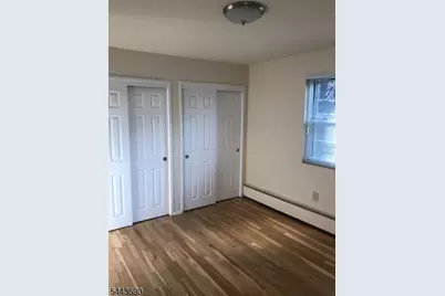 65 Hawthorne Pl #4, Montclair, NJ 07042 - Photo 4