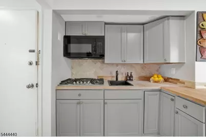 9052 New York Ave #1B, North Bergen Twp., NJ 07047 - Photo 8