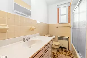 23 Inman Pl, North Arlington, NJ 07031 - Photo 14