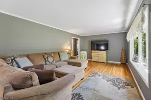 203 Dorchester St, Hanover Township, NJ 07981 - Photo 4