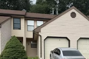 115 Sequoia Ct, Raritan Township, NJ 08822 - Photo 2
