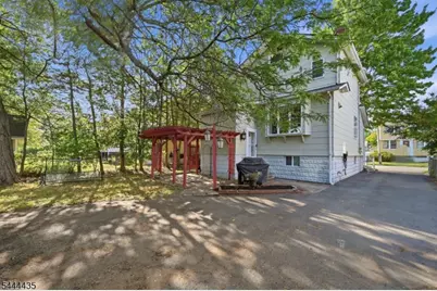 120 E Johnson Ave, Bergenfield, NJ 07621 - Photo 24
