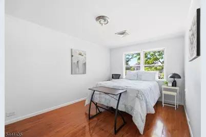 120 E Johnson Ave, Bergenfield, NJ 07621 - Photo 18
