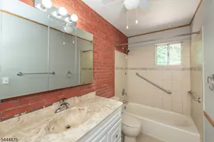 29 Downstream Dr, Mount Olive, NJ 07836 - Photo 8