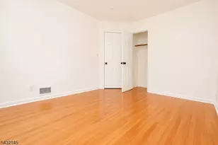 88 Manchester Pl, Newark, NJ 07104 - Photo 20
