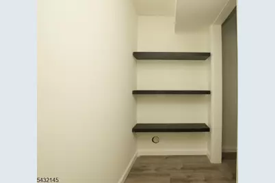 88 Manchester Pl, Newark, NJ 07104 - Photo 26